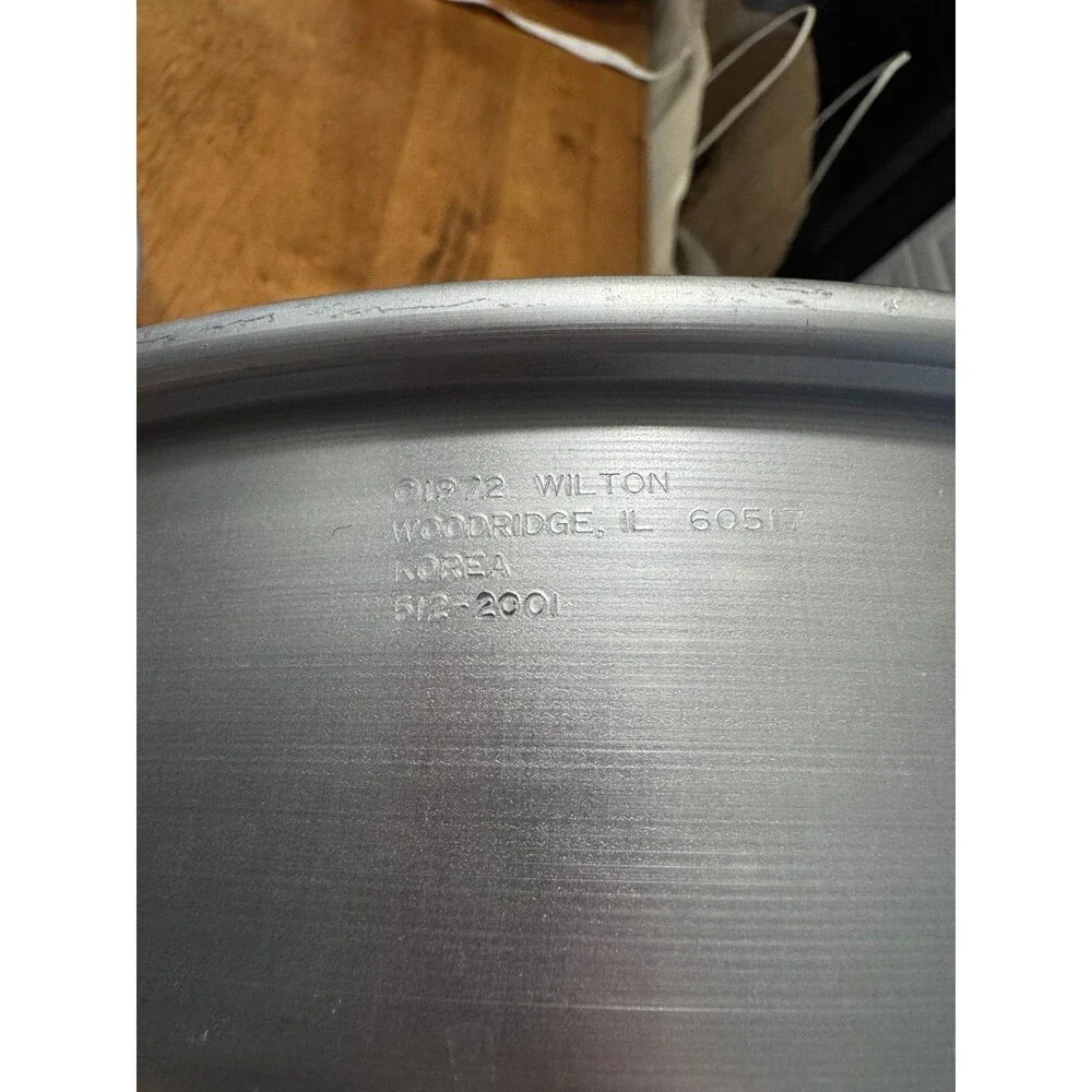 Wilton Vintage Aluminum Bunt Ring Pans set of 2